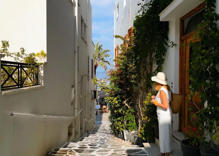 Kyma & Helios Deluxe Suites With Hot Tub At Amazeu Suites Naxos