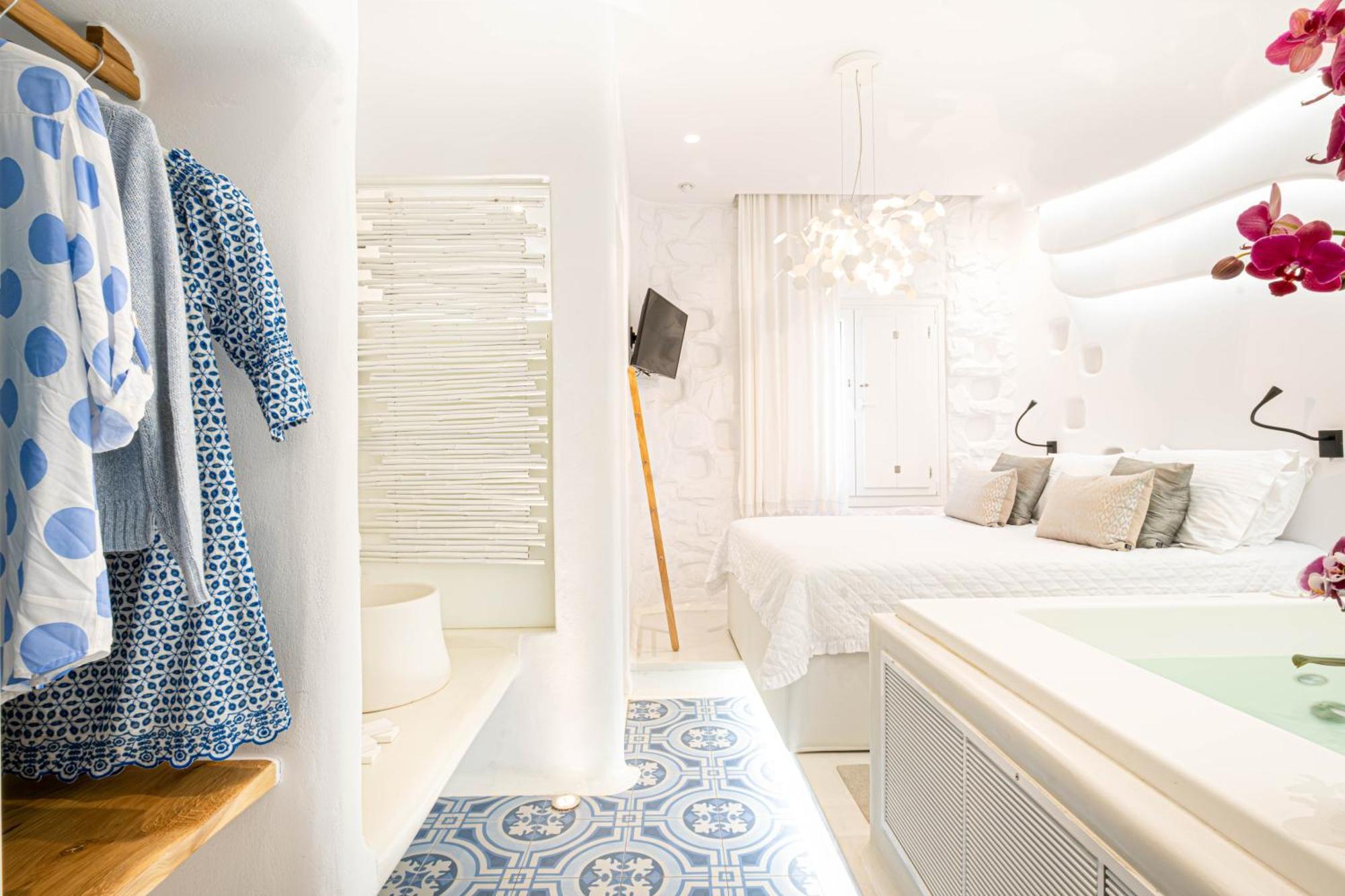 Kyma & Helios Deluxe With Hot Tub At Amazeu Naxos *