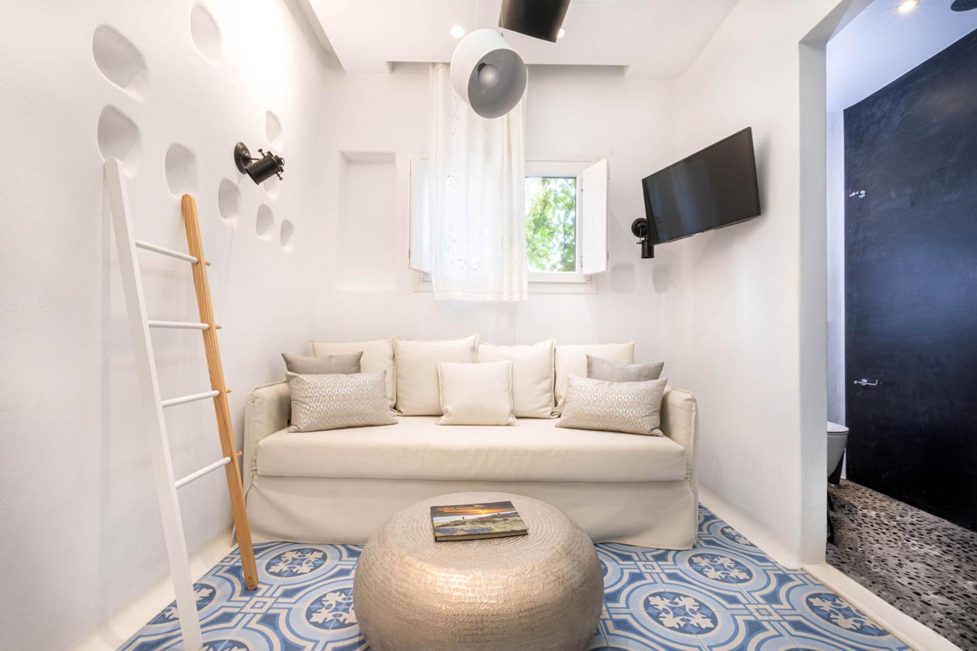Apartment Kyma & Helios Deluxe With Hot Tub At Amazeu Naxos