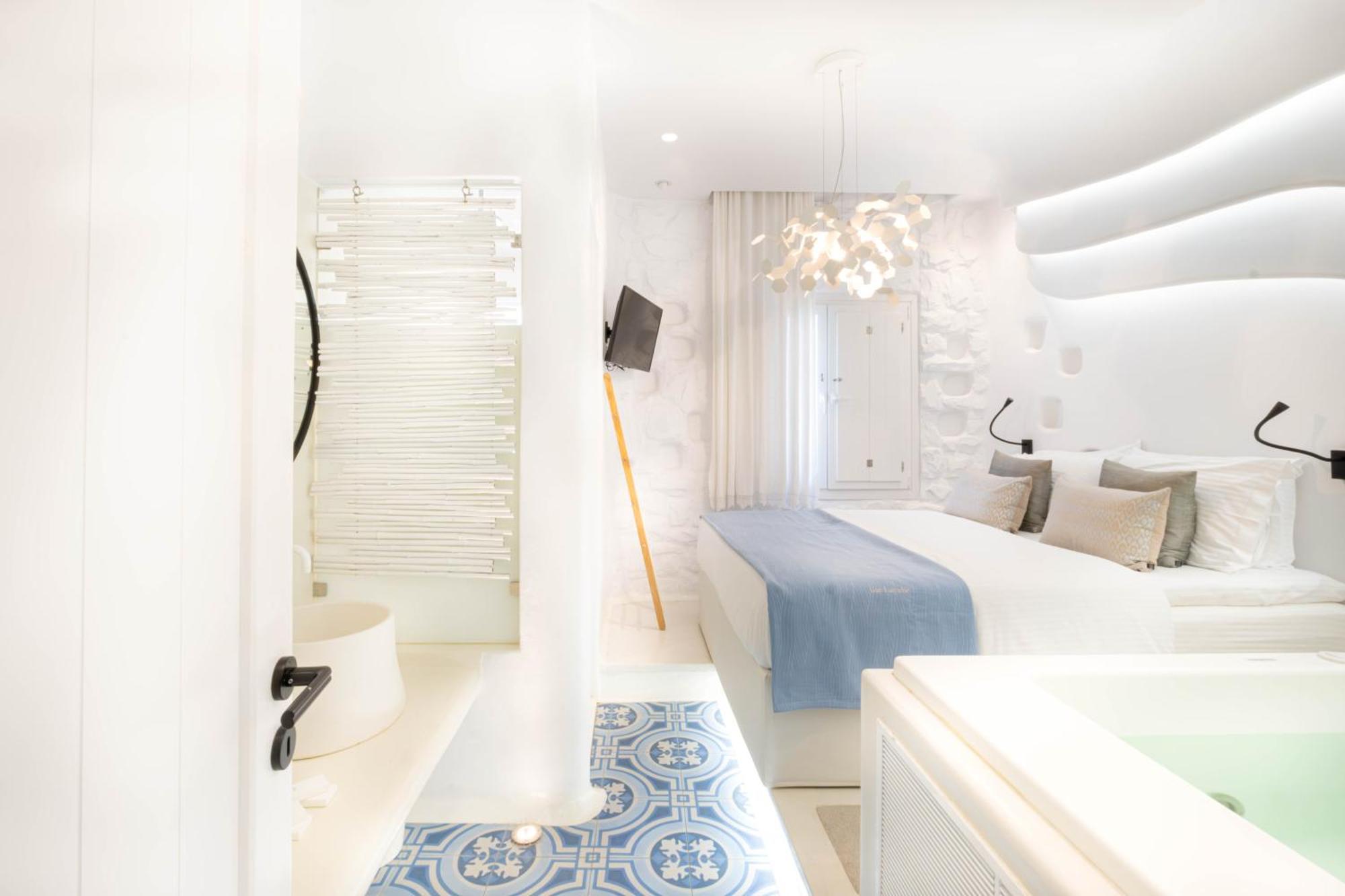 Kyma & Helios Deluxe With Hot Tub At Amazeu Naxos Naxos City